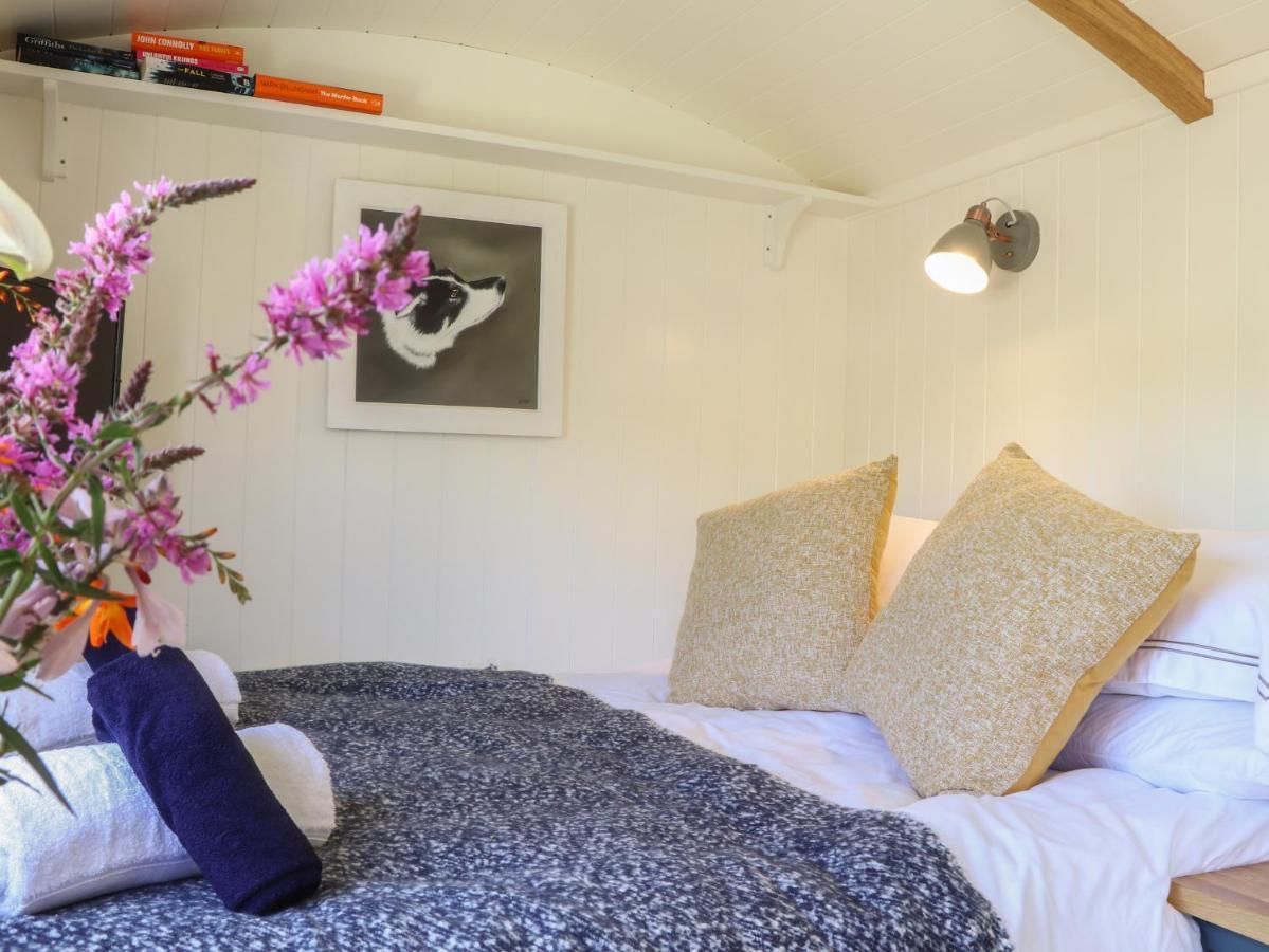 Bosulla Shepherds Hut Пензанс Экстерьер фото